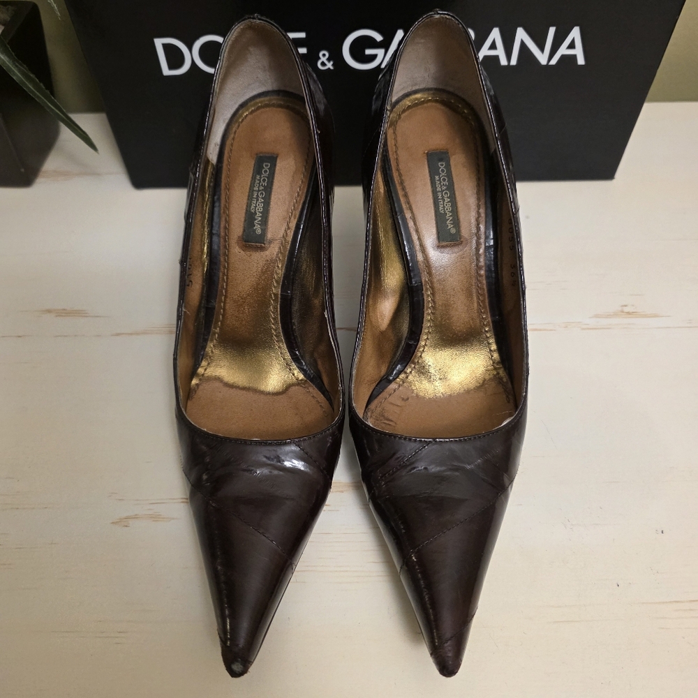Dolce & Gabbana | Dark Brown Leather Pointed-Toe Pumps Sz 36.5 - Picture 4 of 12